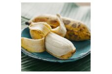 ＜毎月定期便＞西原町の栽培期間中農薬不使用のナムワバナナ3kg全3回【4069633】