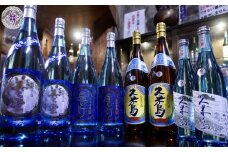 【米島酒造】泡盛8本セット 泡盛 蒸留酒 焼酎 アルコール 酒 酵母 発酵 米 黒麹 米麹 もろみ 熟成 蒸留 ブレンド 酒造 手造り 小規模生産 琉球 沖縄 久米島
