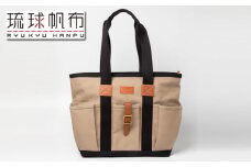 「琉球帆布」クラフトマンバッグ（ライトブラウン） - 実用性 帆布 トート キャンバス生地 丈夫 ベーシック おしゃれ ファッション お出かけ かばん 鞄 手仕事 手づくり ハンドメイド 琉球帆布 伝統技術 沖縄県 八重瀬町【価格改定】