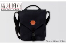 「琉球帆布」シンプルショルダー4号 / ブラック - 極厚 4号帆布 キャンバス生地 布 丈夫 バッグ 斜め掛け 肩掛け 使いやすい おしゃれ 男女兼用 琉球帆布 手仕事 伝統技術 沖縄県 八重瀬町【価格改定】