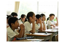 2. 子どもの基礎学力・国際感覚の向上等の人材育成に関する事業